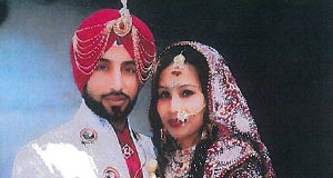 Jasvir Ginday com a mulher, Varkha Rani