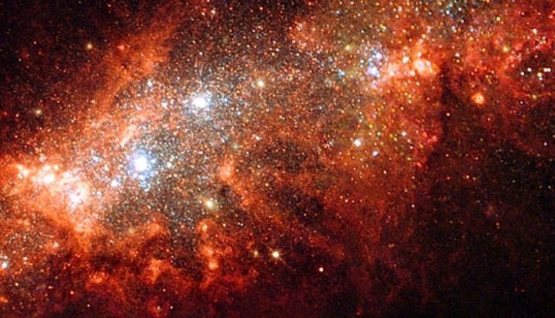 Uma supernova vista pelo Hubble