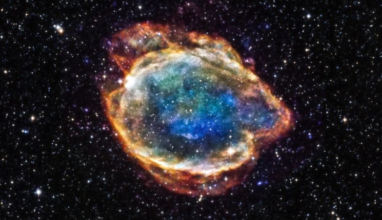 As observações do remanescente da supernova G299.2-2.9 pelo Chandra revelam informações importantes sobre este objeto.