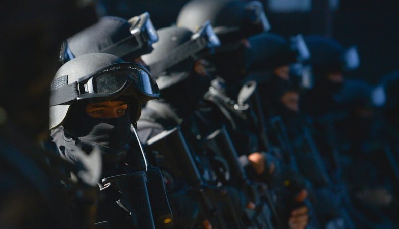 Elementos do Batalhão de Operações Especiais / BOPE da Polícia Militar brasileira no Rio de Janeiro