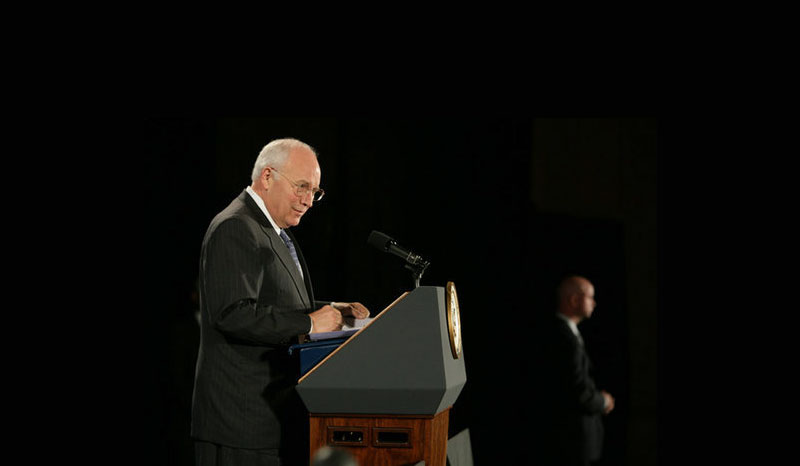 Dick Cheney num discurso no Médio Oriente, 2007 (foto: David Bohrer, White House)