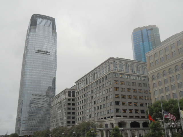 A Goldman Sachs Tower em Jersey City, EUA (foto: Youngking11 / wikimedia)
