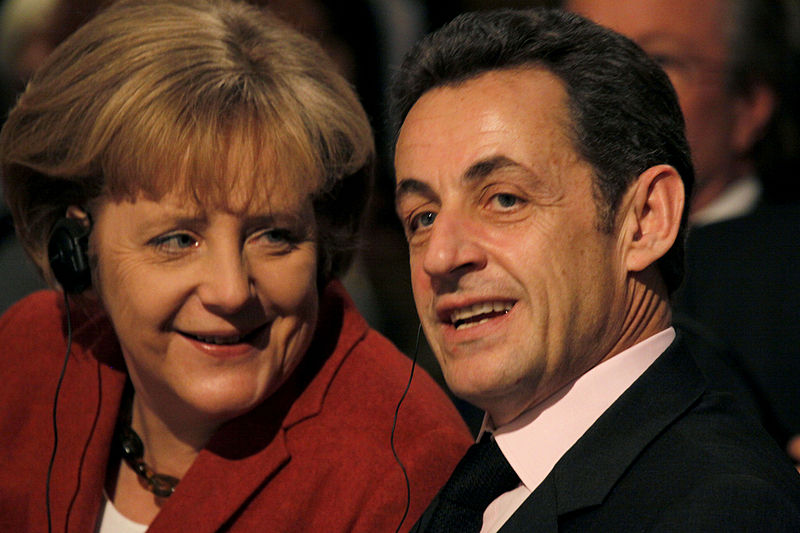 Chanceler alemã Angela Merkel com ex-primeiro-ministro francês Nicolas Sarkozy (foto: Sebastian Zwez / wikimedia)