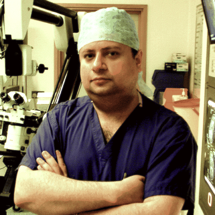 Dr. Keyoumars Ashkan, cirurgião do King's College