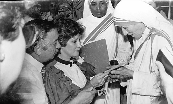Madre Teresa de Calcutá visita a Colômbia