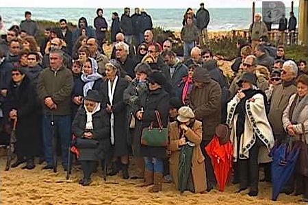 Homenagem às vítimas da tragédia da praia do Meco