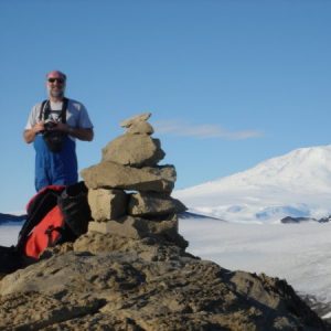 O professor Peter Convey, ecologista polar, investigador da BAS.