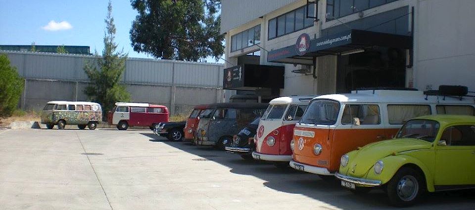 Nas carrinhas que chegam à Vintage Vans não há nenhum parafuso que não seja zincado nem uma peça que não seja cromada.