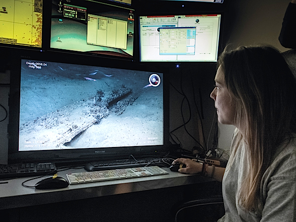 Imagem captada pela câmara do ROV Luso, um veículo subaquático controlado remotamente, utilizado pela primeira vez na arqueologia portuguesa.