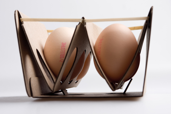 A caixa de ovos de Eva Valicsek