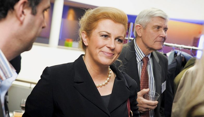 Kolinda Grabar Kitarovic, de 46 anos, eleita presidente da Croácia