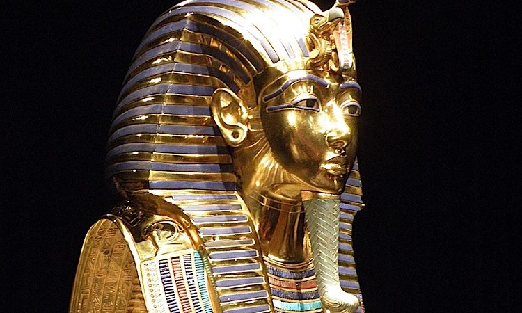 A famosa máscara de Tutankhamon