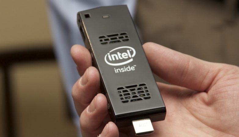 Intel Compute Stick, um PC na palma da mão