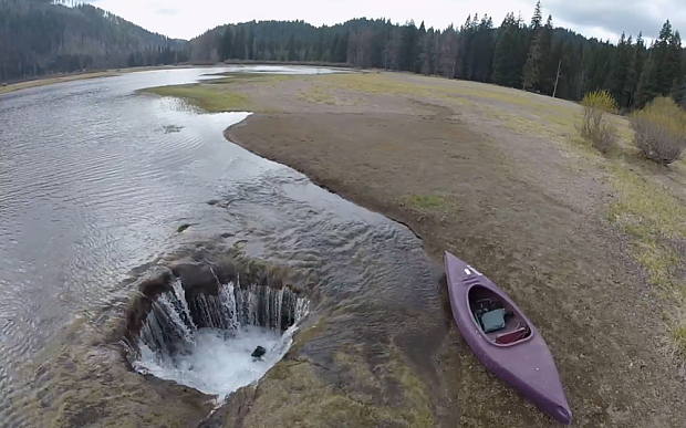 O lago perdido do Oregon, nos EUA