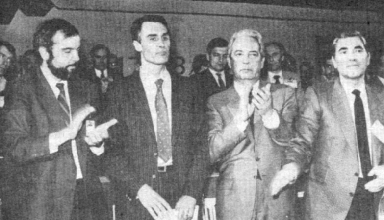 Cavaco Silva eleito líder no XII Congresso do PSD, 17-19 de maio de 1985