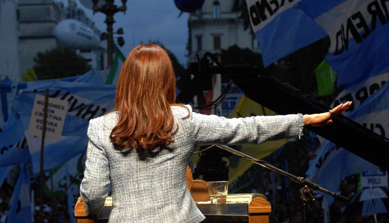 Cristina Kirchner, Presidente da Argentina, durante um discurso na Plaza de Mayo.