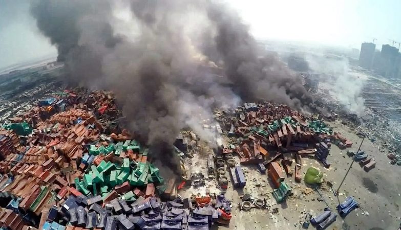 Vista aérea do local das duas violentas explosões de Tianjin