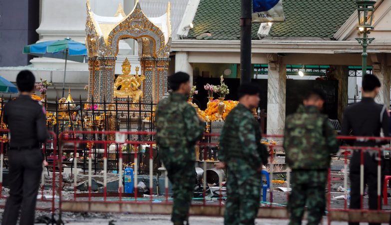 A 17 de agosto de 2015, um atentado à bomba atingiu o templo hindu de Erawan , em Banguecoque, deixando mais de 20 mortos