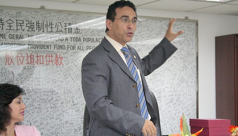 José Pereira Coutinho, conselheiro das comunidades portuguesas e deputado à Assembleia Legislativa de Macau