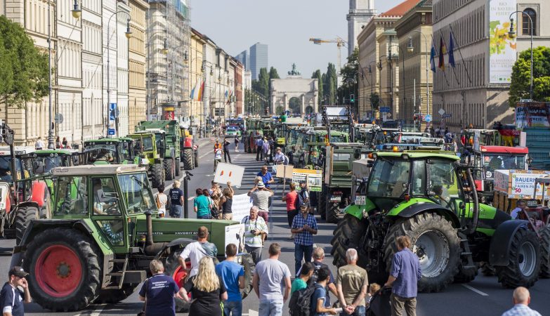 Agricultores alemães protestam contra o declínio dos preços do leite, em Munique