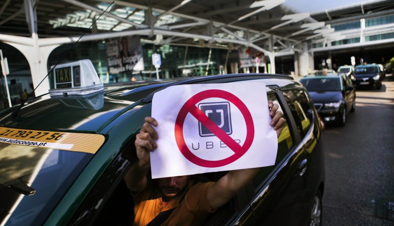 Manifestação de taxistas em Lisboa contra a Uber Portugal