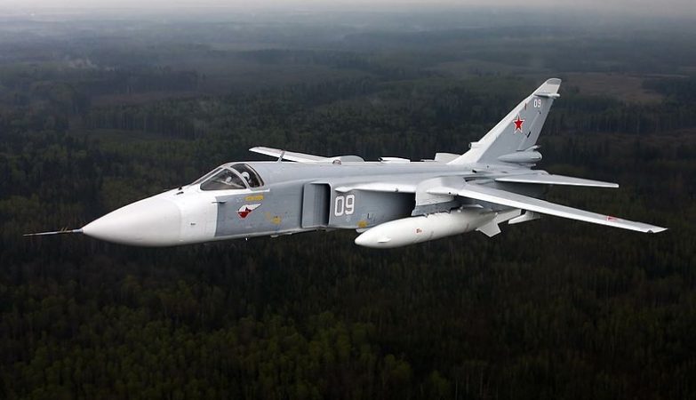 Caça bombardeiro Sukhoi Su-24M da Força Aérea da Rússia