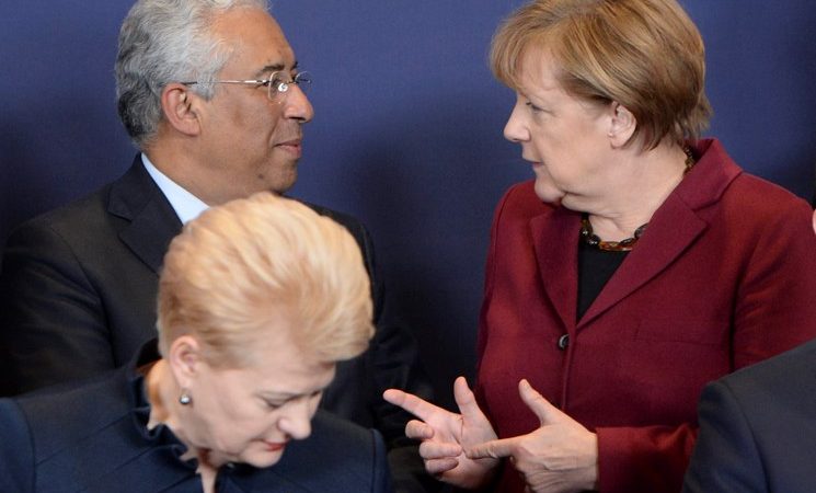 Primeiro-Ministro António Costa com a Chanceler alemã Angela Merkel na Cimeira entre a União Europeia e a Turquia