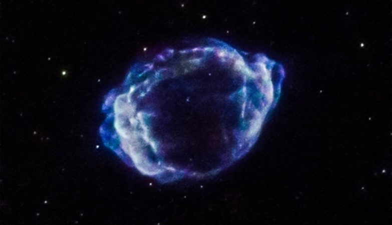 A supernova G1.9+0.3