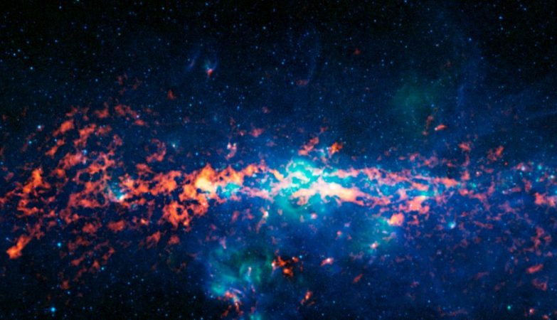 A nuvem de poeira e gás Sagitário B2, onde se detectou a primeira molécula quiral no meio interestelar