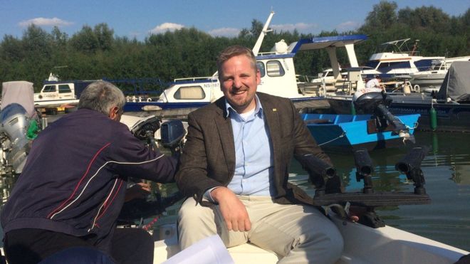 Vit Jedlicka é o presidente da República Livre de Liberland, mas não consegue por os pés no próprio país