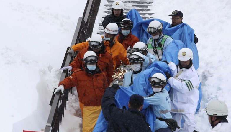 Pelo menos oito adolescentes mortos em avalanche no Japão