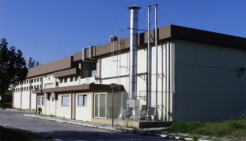 Edifício no Campus Tecnológico e Nuclear do Instituto Superior Técnico de Lisboa. 