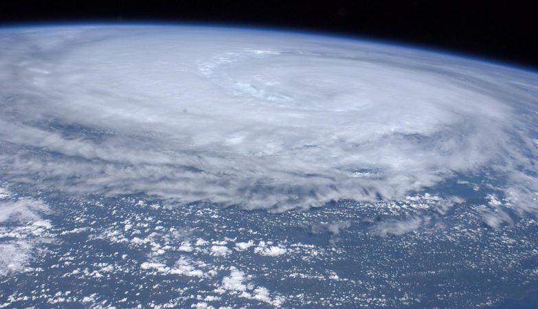 O furacão Irene visto pela Expedição 28 da Estação Espacial Internacional