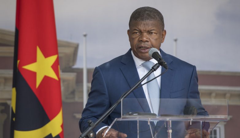Angola Presidente Exonera Ministro De Estado E Chefe Da Casa De Segurança Zap 