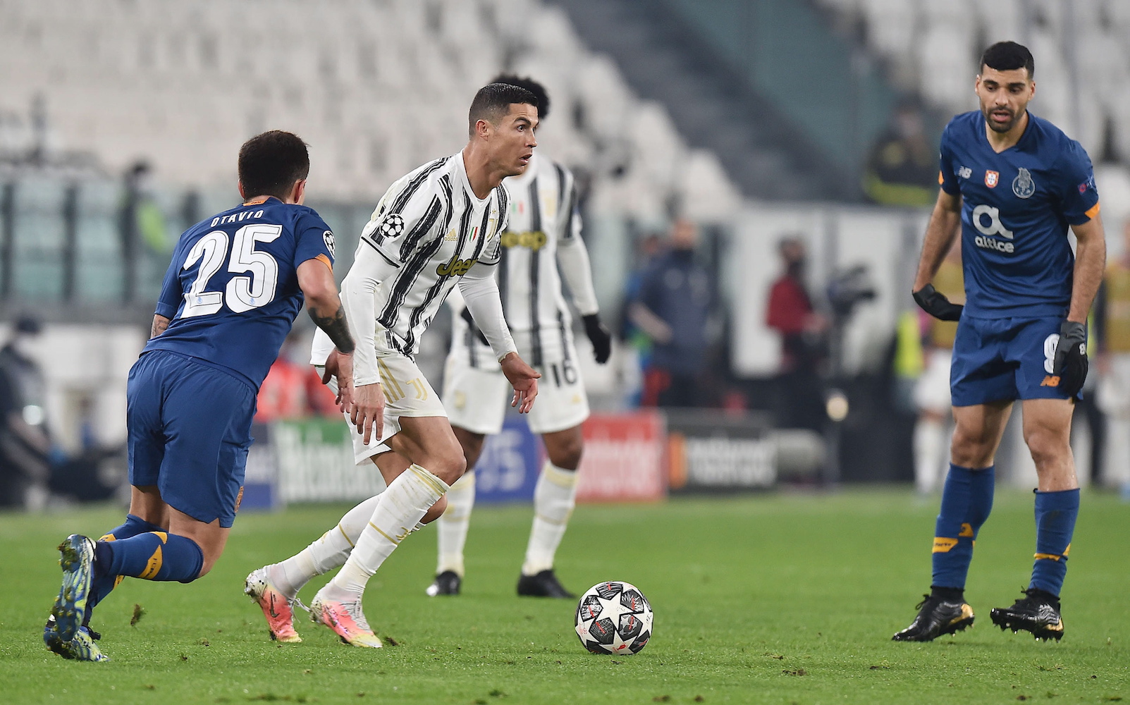 Juventus 3-2 FC Porto | Historic Dragon Fulminates Ronaldo And Company -  ZAP » Sports » Prime Time Zone