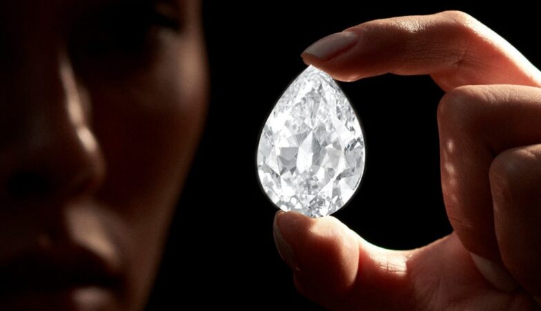 Los científicos crean diamantes en minutos utilizando metal líquido