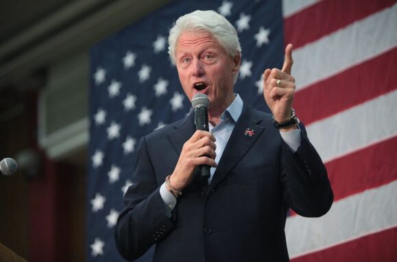O antigo Presidente dos Estados Unidos, Bill Clinton
