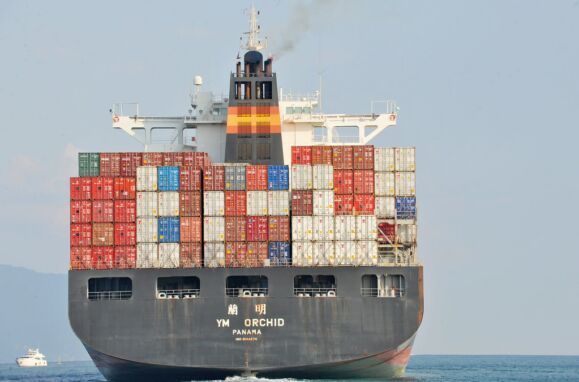 Um navio de carga chinês