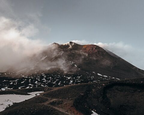 Vulcão Etna, na Sicília, Itália