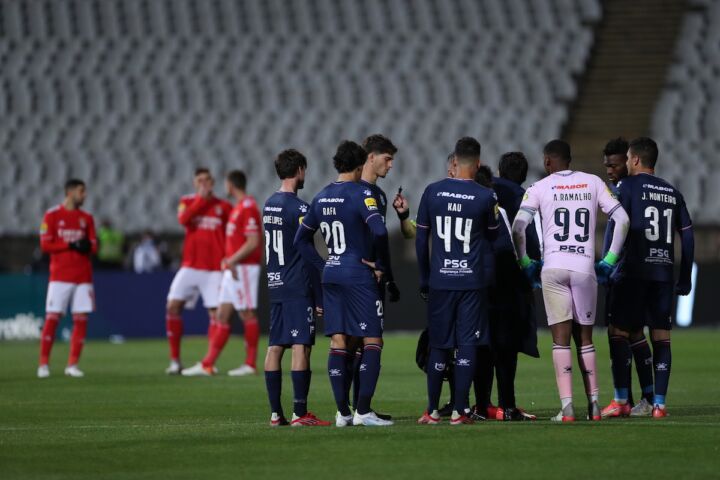 Jogadores do Belenenses SAD no jogo frente ao Benfica