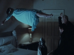 Frame do filme "O Exorcista", de 1973.