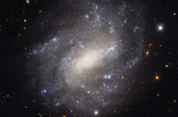 Galáxia espiral UGC 9391