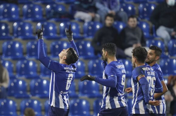 Matheus Uribe do FC Porto festeja o golo frente ao Vizela.