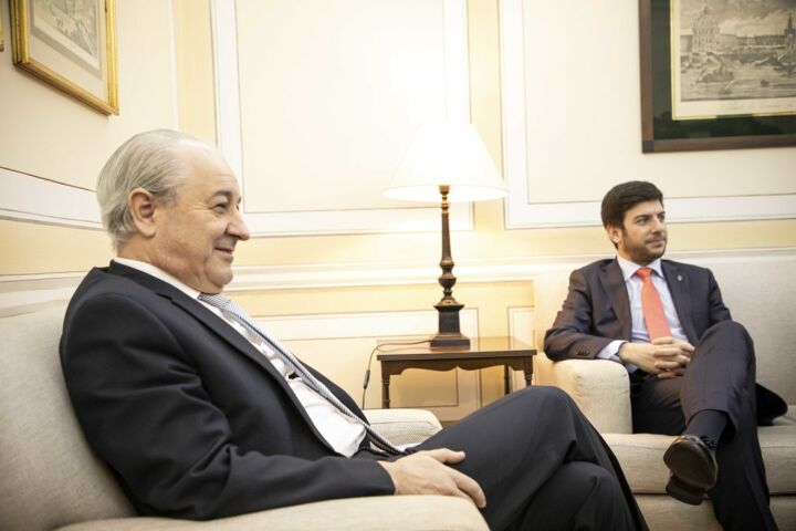 O presidente do CDS-PP, Francisco Rodrigues dos Santos e o presidente do PSD, Rui Rio