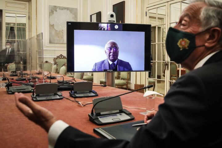 O Presidente da República, Marcelo Rebelo de Sousa, conversa com o primeiro-ministro, António Costa, por Zoom