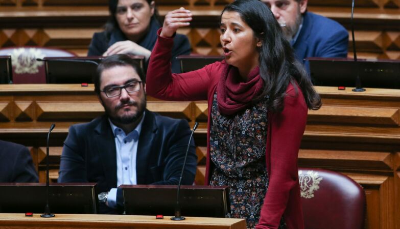 A deputada comunista Paula Santos.