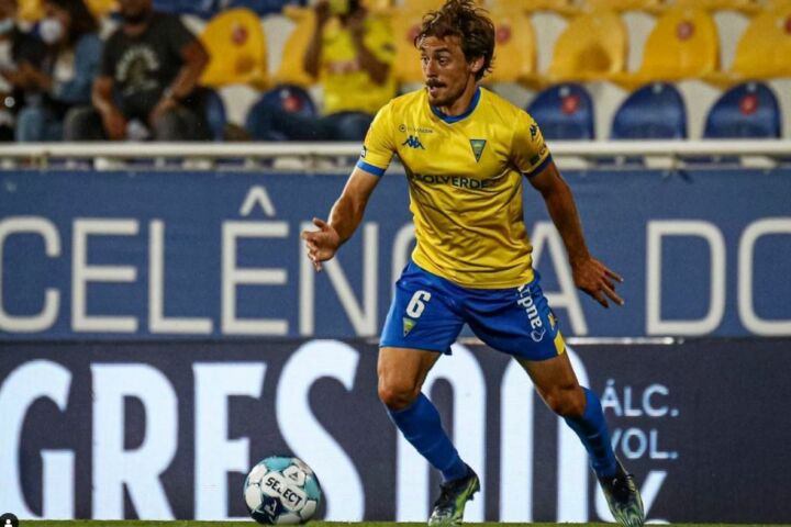 Francisco Geraldes no Estoril-Praia.