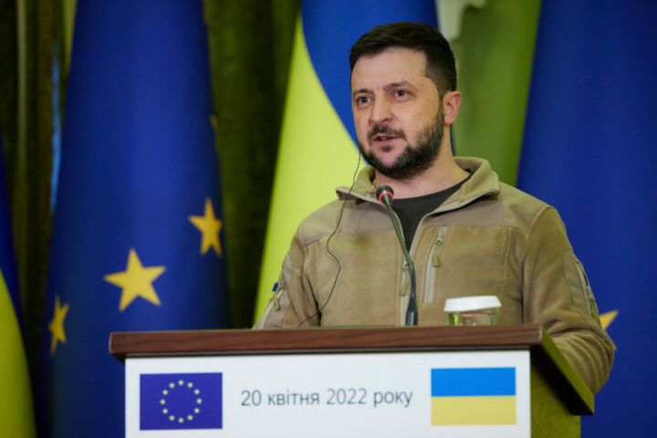 Volodymyr Zelenskyy, Ucrânia