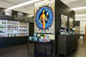 Centenária empresa de sabonetes e perfumes portuguesa Ach Brito.