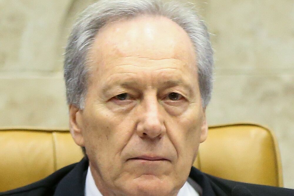 ju-zes-brasileiros-assediados-nas-ruas-de-ny-protestos-antidemocr-ticos